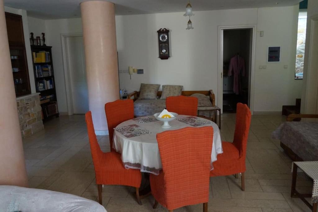 Apartment With A Garden, Bbq, Swimming Pool And Jacuzzi Ντράφι Εξωτερικό φωτογραφία