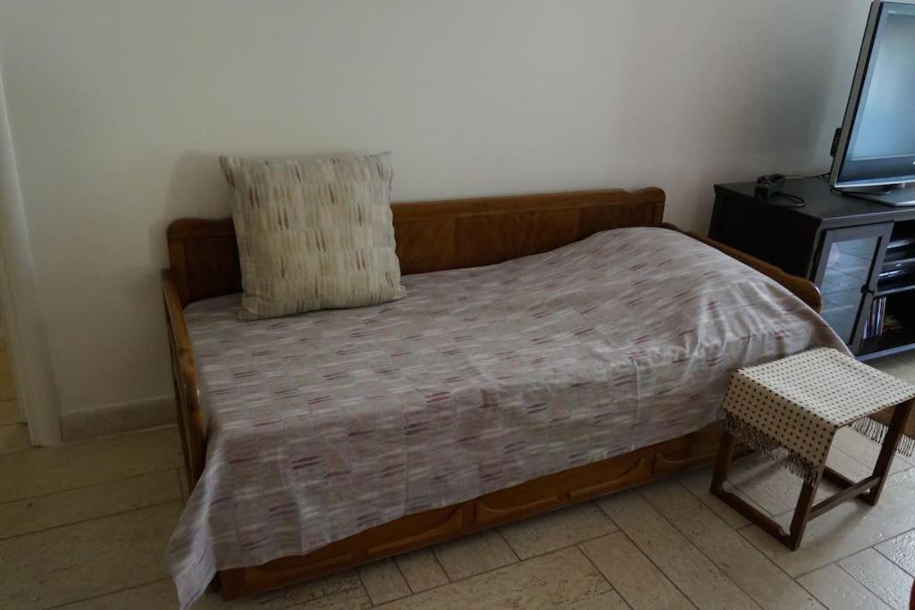 Apartment With A Garden, Bbq, Swimming Pool And Jacuzzi Ντράφι Εξωτερικό φωτογραφία