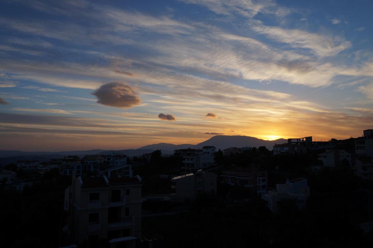 Apartment With A Garden, Bbq, Swimming Pool And Jacuzzi Ντράφι Εξωτερικό φωτογραφία
